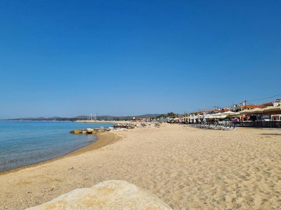Our Home-fully Renovated And By The Sea Daire *